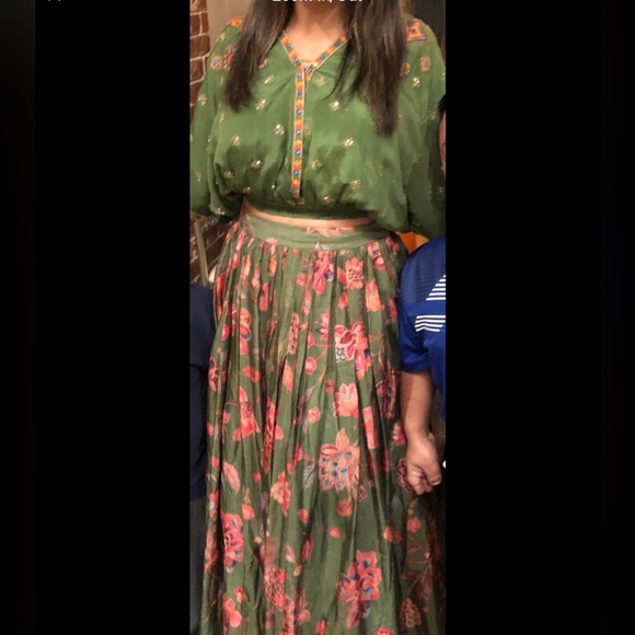 Indian Pakistani Wedding Mendhi Bridal Lengha - Picture 1 of 10